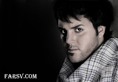 خواننده مشهور پاپ در لباس دروازه باني