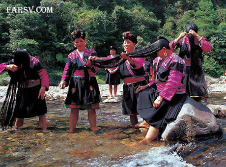 تصاویر جالب از زنان چینی با موهایی حدود دو متر! زنان چینی با موهای حدود 2 متر