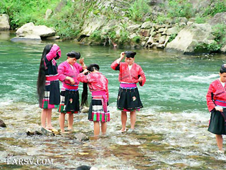 تصاویر جالب از زنان چینی با موهایی حدود دو متر! زنان چینی با موهای حدود 2 متر