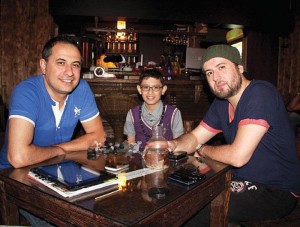 سیاوش مفیدی و پسرش با هومن سزاوار