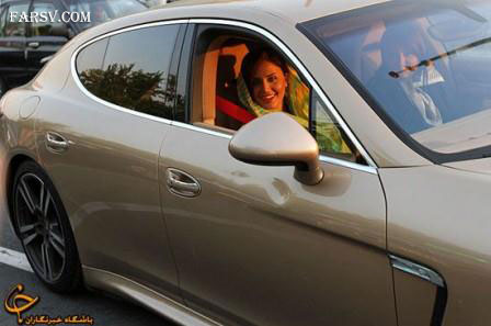 الناز شاکر دوست سوار بر پورشه يک ميلياردی! + تصاویر الناز شاکردوست سوار بر پورشه میلیاردی