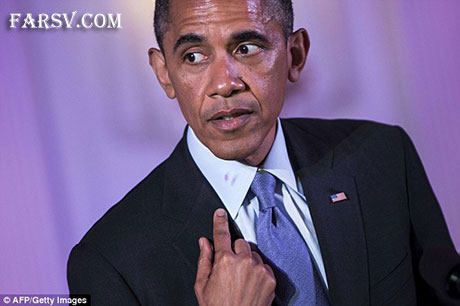 جای رژ لب روی یقه رئیس جمهور