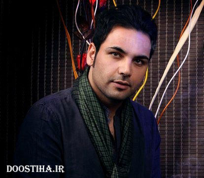 عکس بوسیدن عمار توسط احسان علیخانی