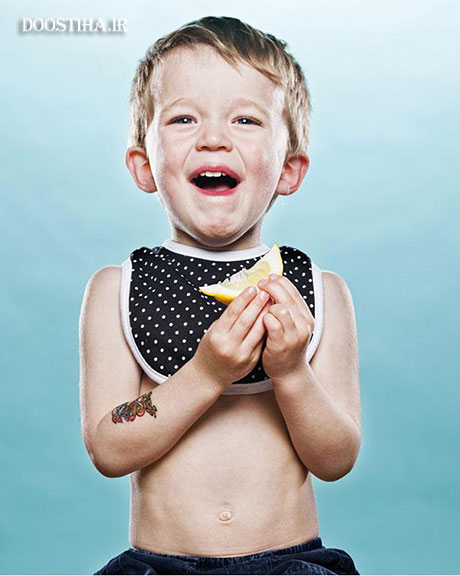 عکس بچه ها در لحظه خوردن لیموترش