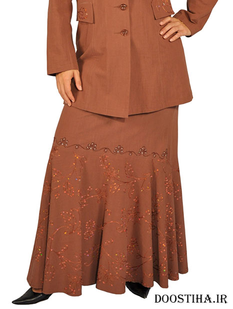 دامن زنان در 200 سال پیش