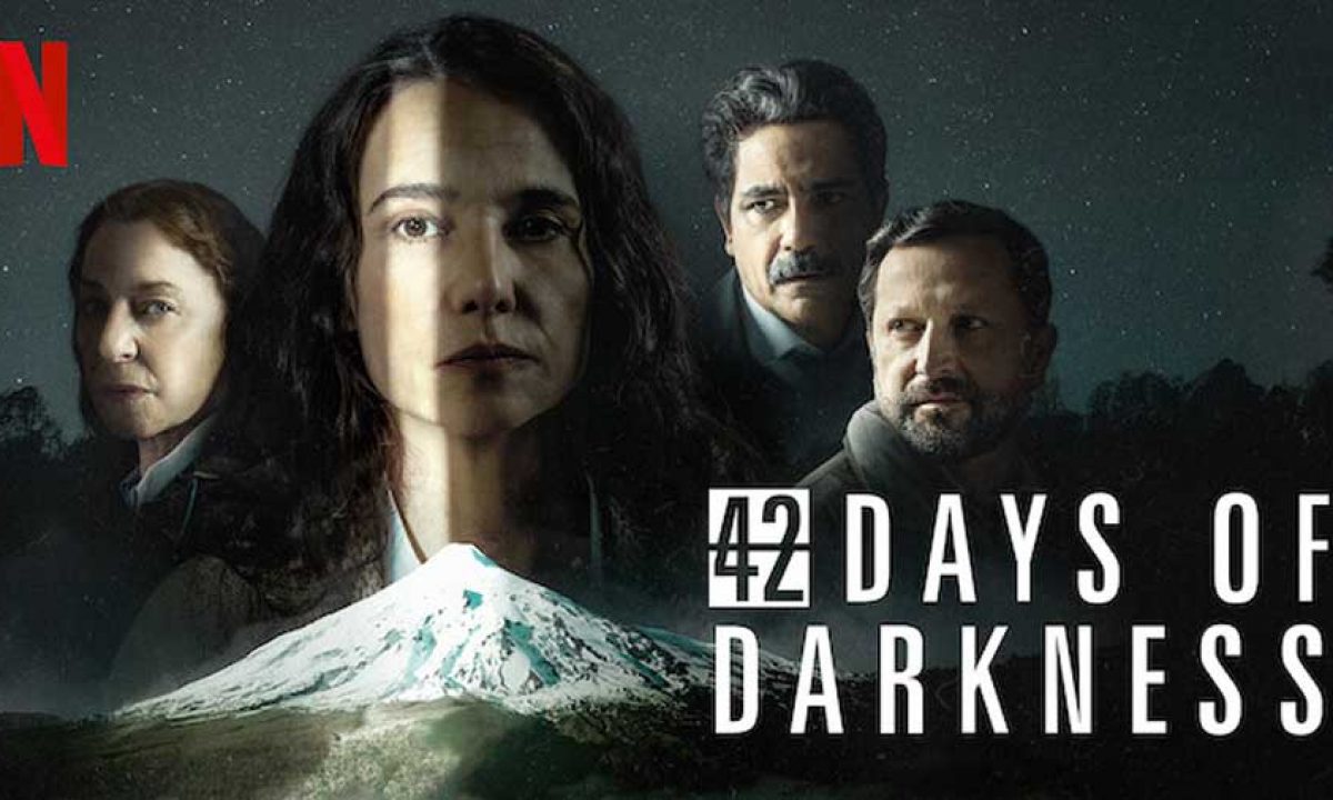 Darkness перевод. Два холма сериал 2022. Разделение сериал 2022. Пропавшая сериал афиша.